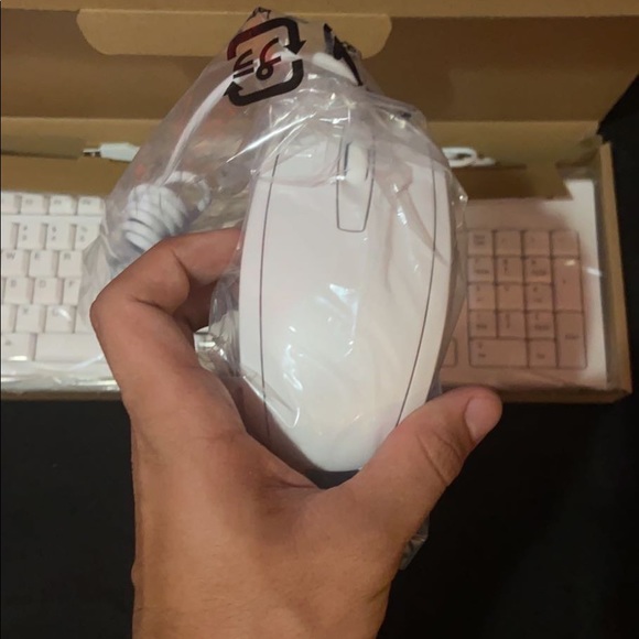 Keyboard and mouse - Picture 3 of 4